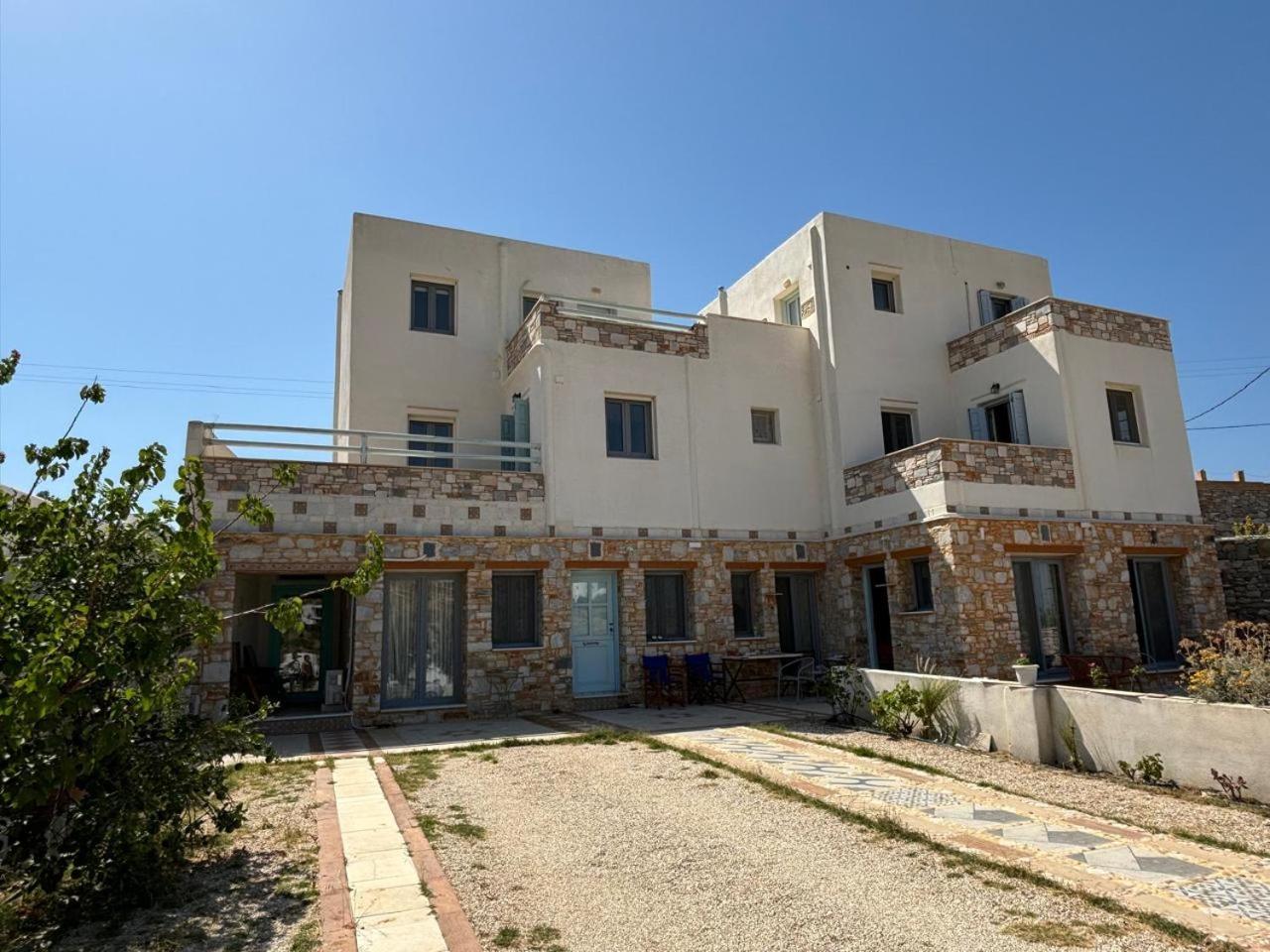 מיקרי ויגלה Armonia Studios, Apartments & Villa מראה חיצוני תמונה